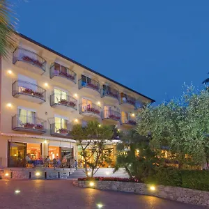 Hotel Galvani Torri Del Benaco